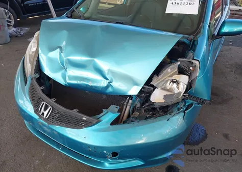 2013 Honda Fit из США, поврежденный, VIN JHMGE8H31DC039924